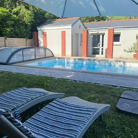 Maison - Avec Piscine Proche Commerce Et Transports En Commun * Couëron