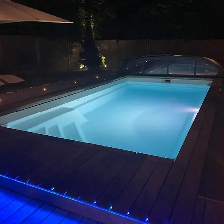 Maison - Avec Piscine Proche Commerce Et Transports En Commun Dom wakacyjny