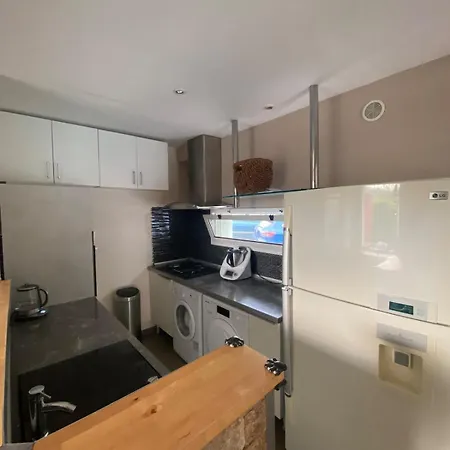 Maison - Avec Piscine Proche Commerce Et Transports En Commun Couëron