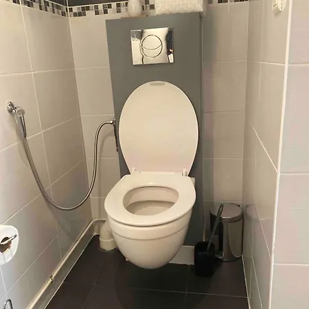 Maison - Avec Piscine Proche Commerce Et Transports En Commun * Couëron