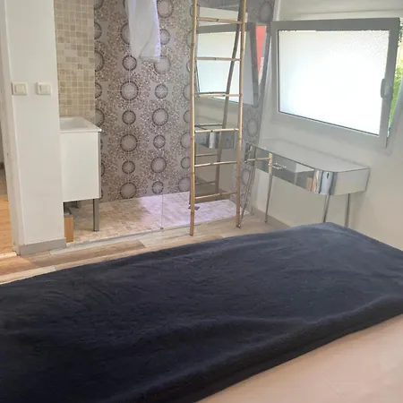 Maison - Avec Piscine Proche Commerce Et Transports En Commun Dom wakacyjny *